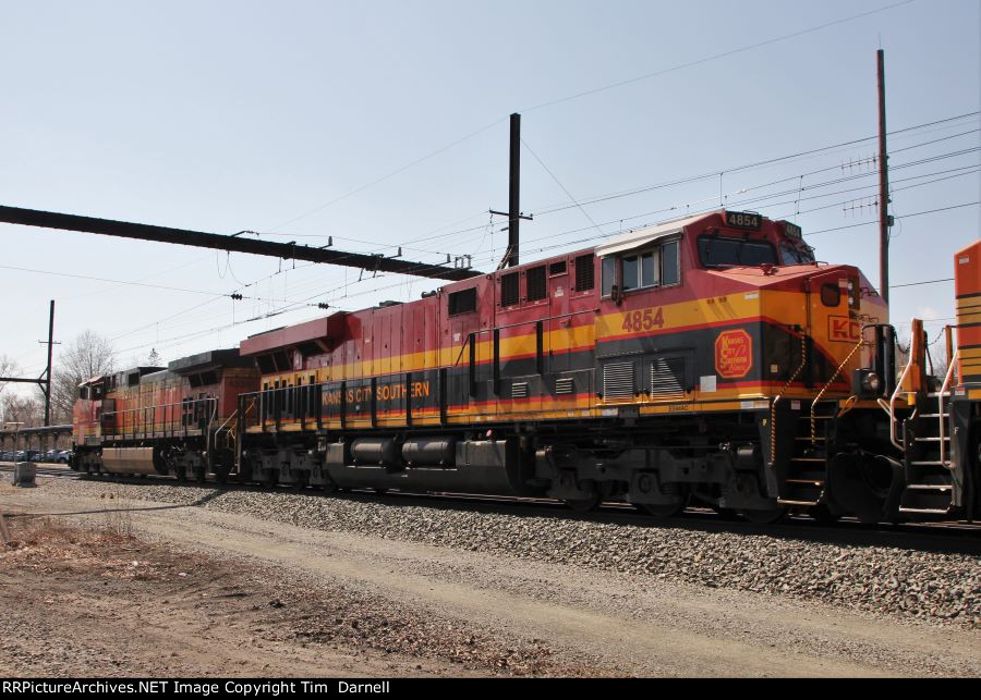 KCS 4854 on CSX K142